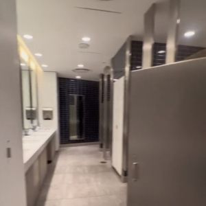 The Bob Hope USO Lounge Showers