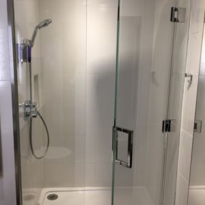 British Airways Shower At LGW Airport