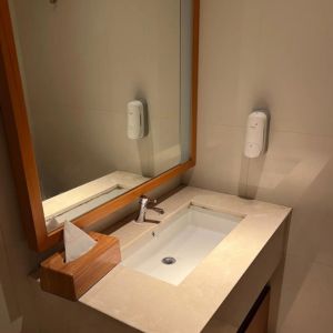 Garuda Indonesia Lounge Shower At Jakarta Soekarno-Hatta Airport -1
